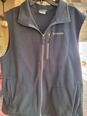 Columbia Black Fleece Zip-Up Vest